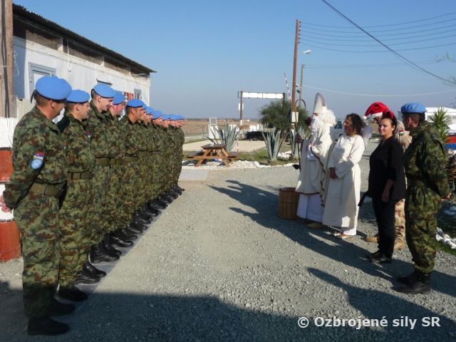 Svätý Mikuláš nezabudol a štedro nadelil aj príslušníkom misie UNFICYP na Cypre