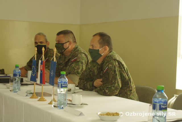 Návšteva nového veliteľa pozemných síl v prápore podpory velenia