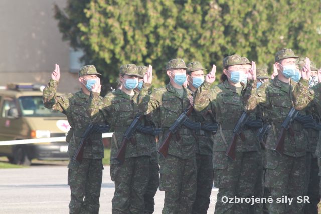 Vojenská prísaha v Základni výcviku a mobilizačného doplňovania Martin