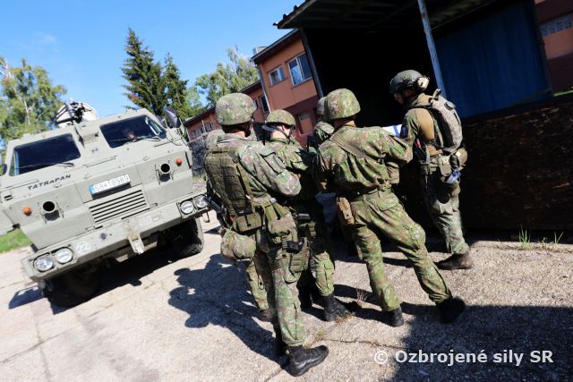 Vojenské vyhľadávanie pod holandskou taktovkou