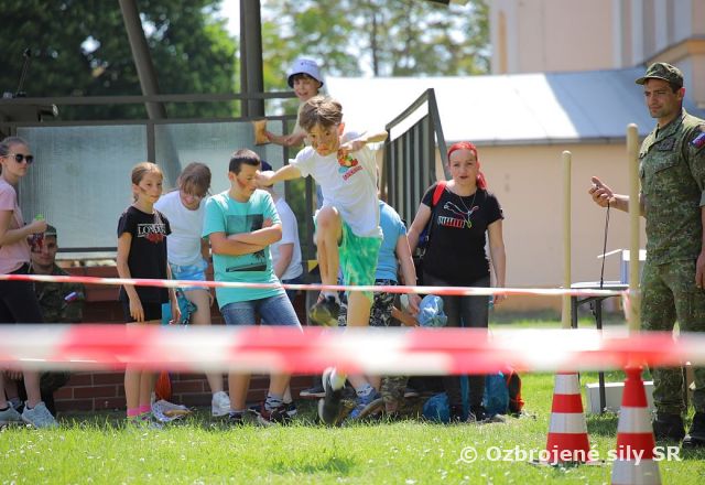 Kasárne SNP oslavovali deň detí