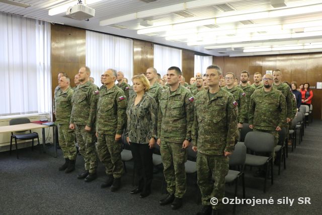 Rozlúčka s príslušníkmi veliteľstva pozemných síl
