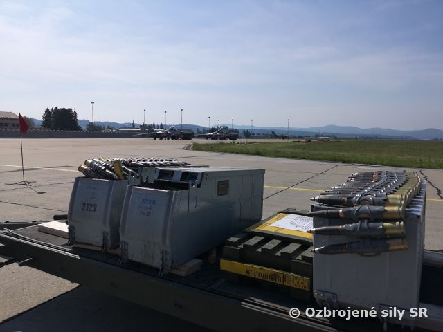 Letecké streľby taktického krídla Sliač