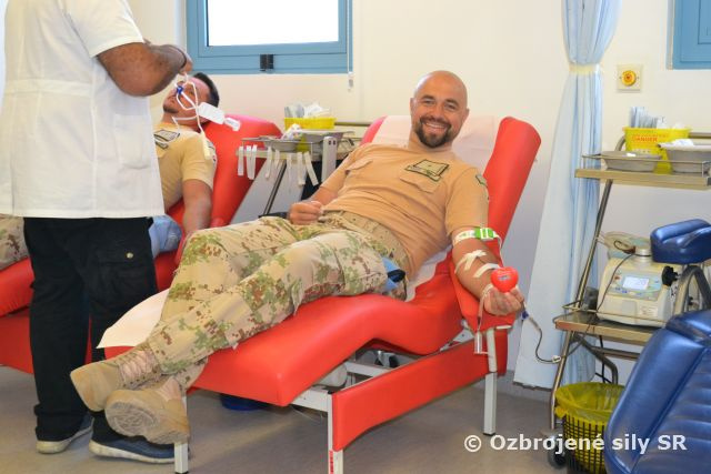 Modré barety darovali krv na Cypre