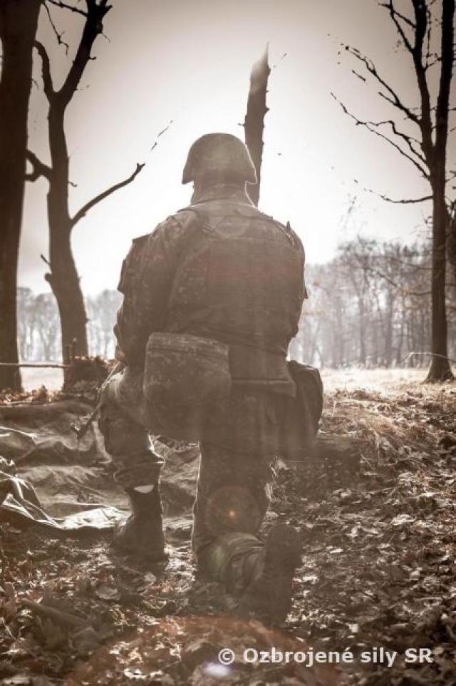 Jednotky 12.mechanizovaného práporu absolvovali intenzívny 96-hodinový výcvik v zimných podmienkach 