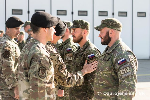Výcvik a slávnostná certifikácia jednotiek SECURITY FORCES s Mobile Training Team v 81.krídle Sliač