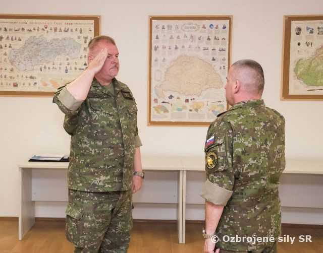 Slávnostný nástup k 79. výročiu ukončenia 2. svetovej vojny