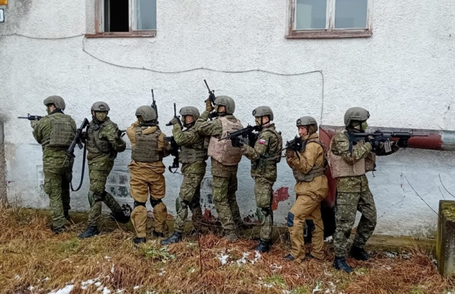 Intenzívny výcvik odbornosti A80 práporu ochrany a obrany  