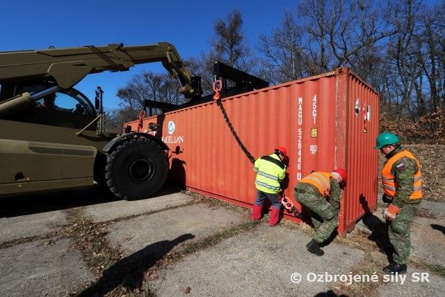Kurz nakladačov Magni v Hlohovci