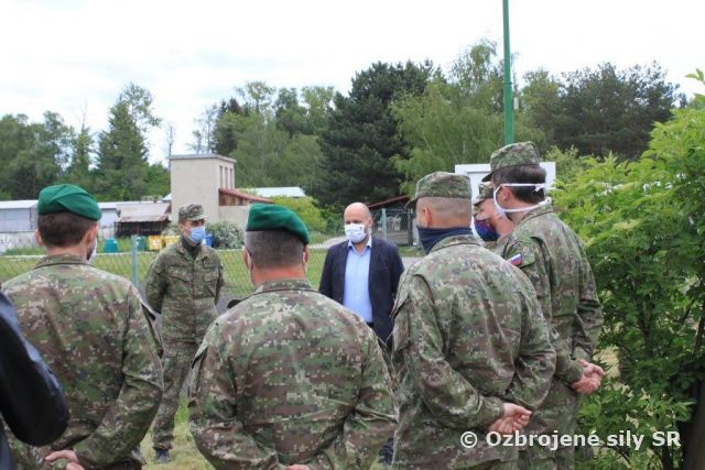 Prvá pracovná návšteva ministra obrany SR v základni výcviku 